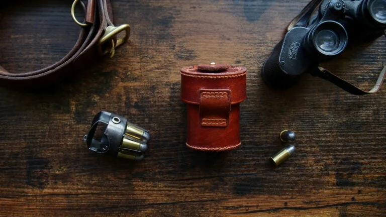 Sam Browne pouch for the WWI Prideaux speedloader