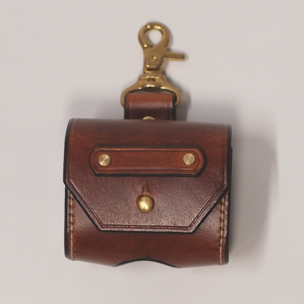 brown 1.3 Bark & Brass Pouch – Handmade Leather Dog Poo Bag Dispenser